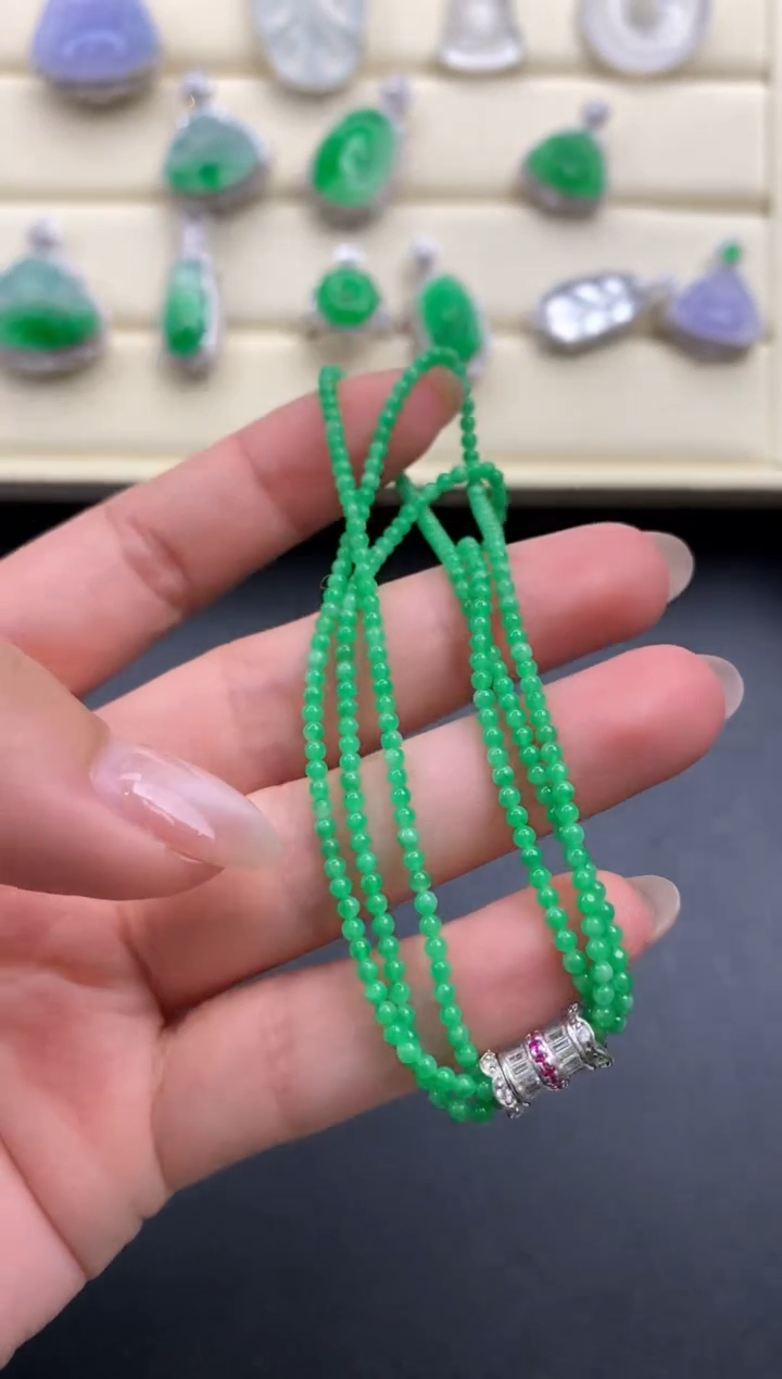 【闪购商品】翡翠颈饰未镶嵌Q491     