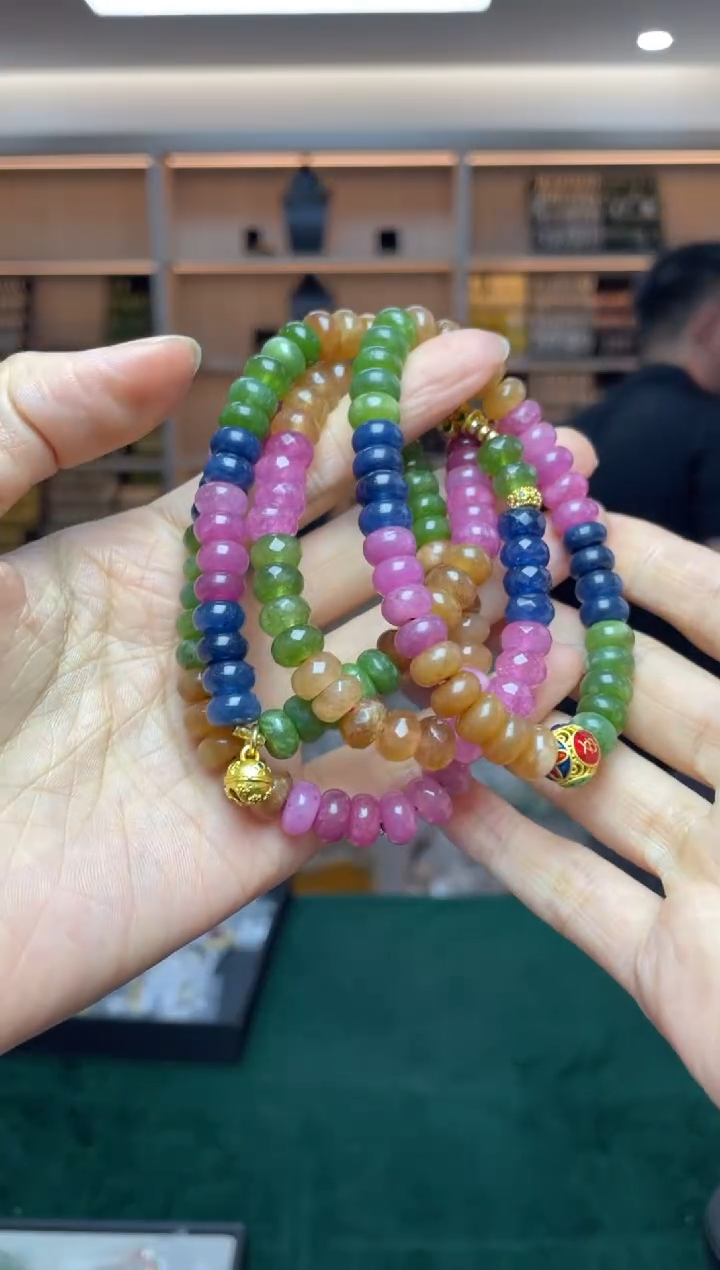 ·未镶嵌碧玺多样性发一件