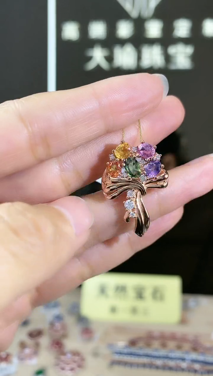 【闪购商品】彩色蓝宝石胸针银S925镶嵌胸针