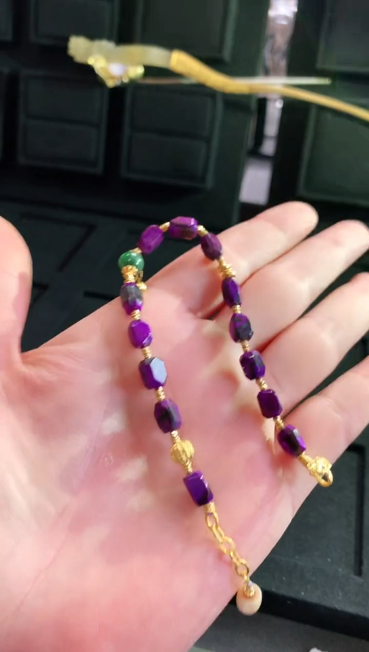 18K金镶嵌苏纪石（舒俱来）手链手链