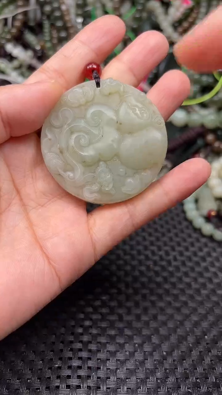 颈饰未镶嵌和田玉1