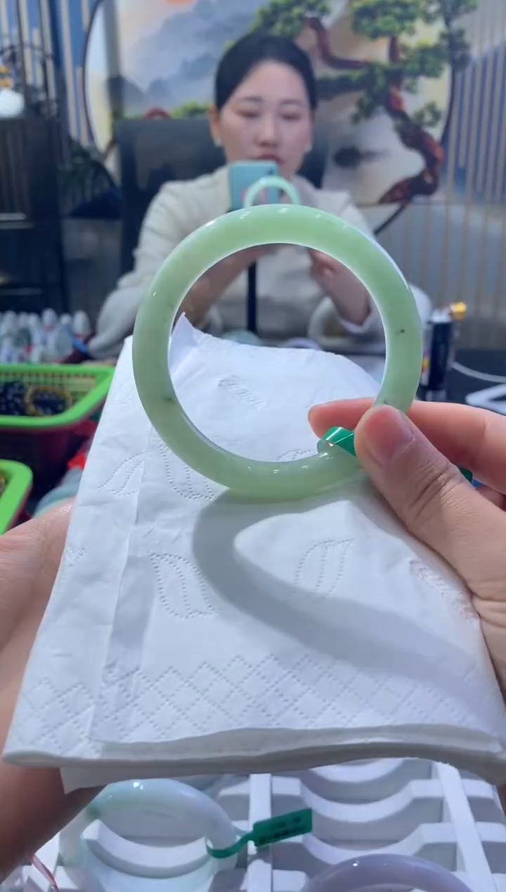 【闪购商品】翡翠手镯未镶嵌00008639