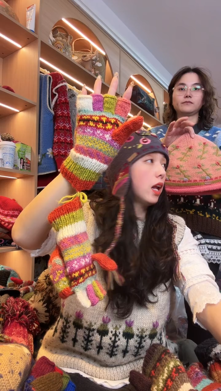 纯棉心****?百羊毛五指手套A542