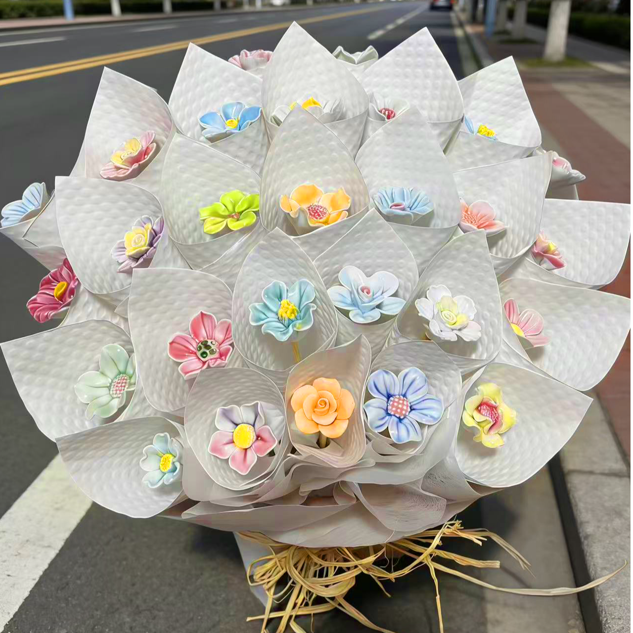 创意陶瓷花束成品发货永生花手捧花手工仿真花送闺蜜女友生日礼物