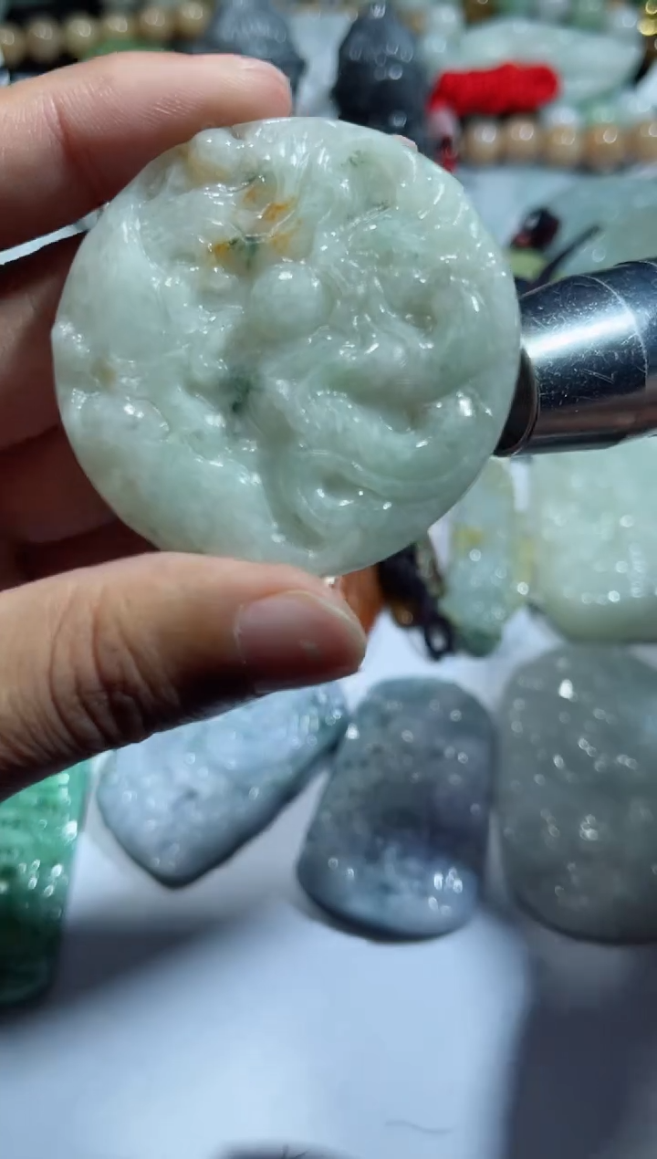 【闪购商品】翡翠颈饰未镶嵌00005776