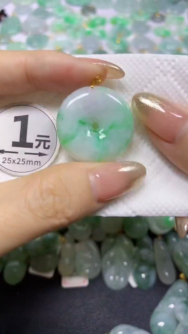 颈饰未镶嵌翡翠天然翡翠A货