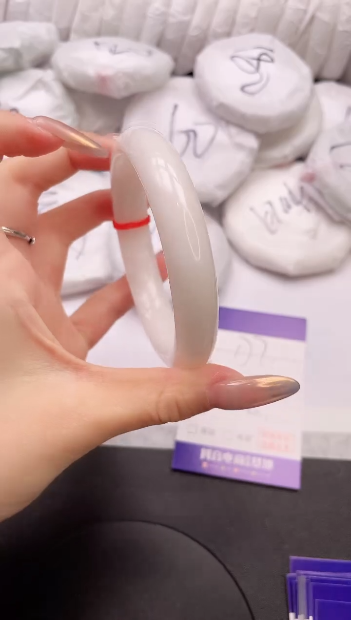 【闪购商品】和田玉手镯未镶嵌28K177-63