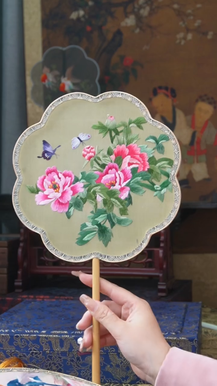刺绣团扇-双面绣花非遗