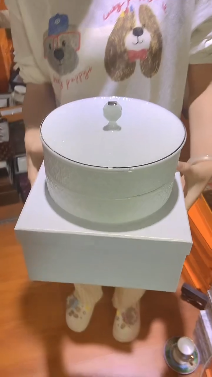 杯鸿辉家品牌瓷器，京东包邮！