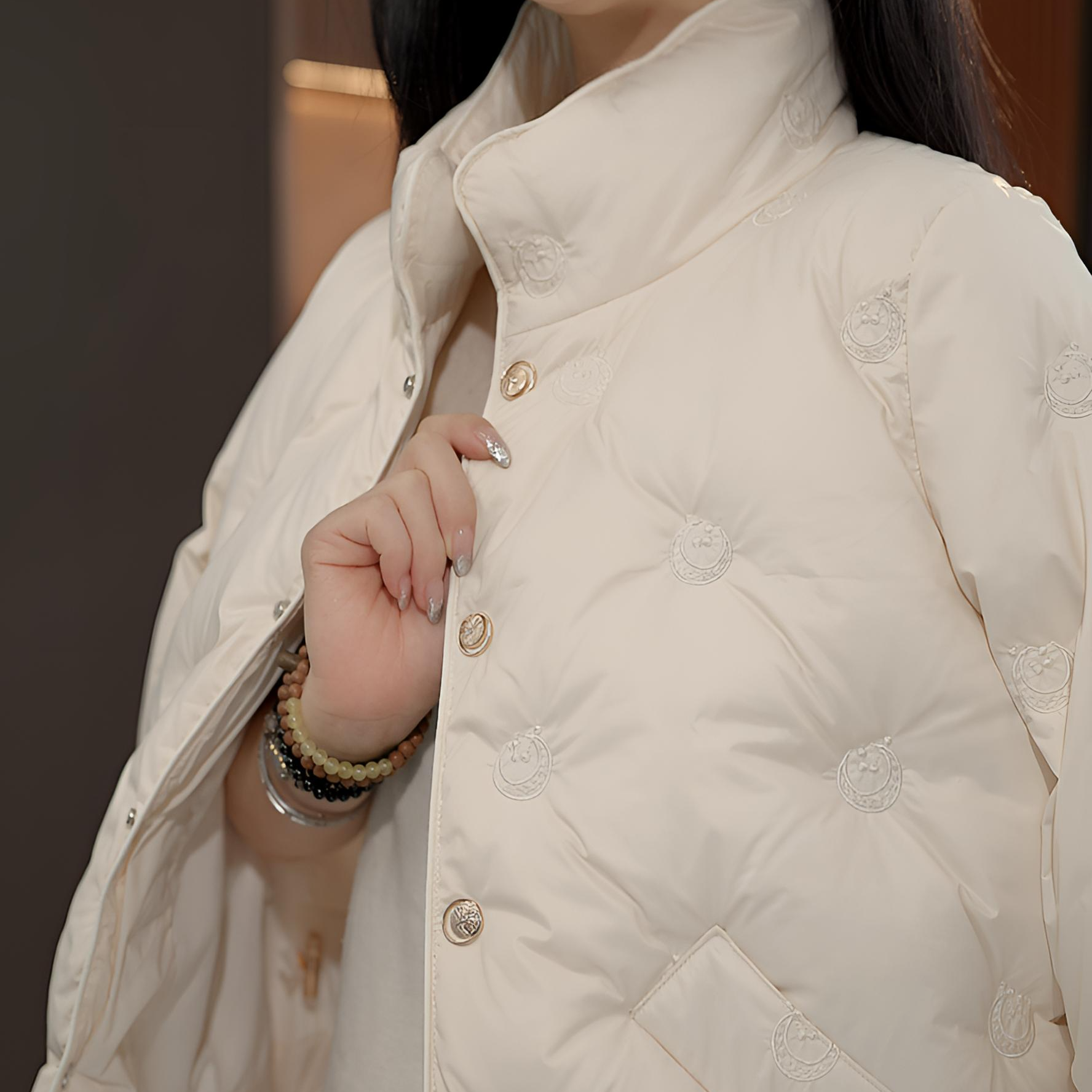 2025杭州原版正品保暖气质韵味减龄修身羽绒服E6290