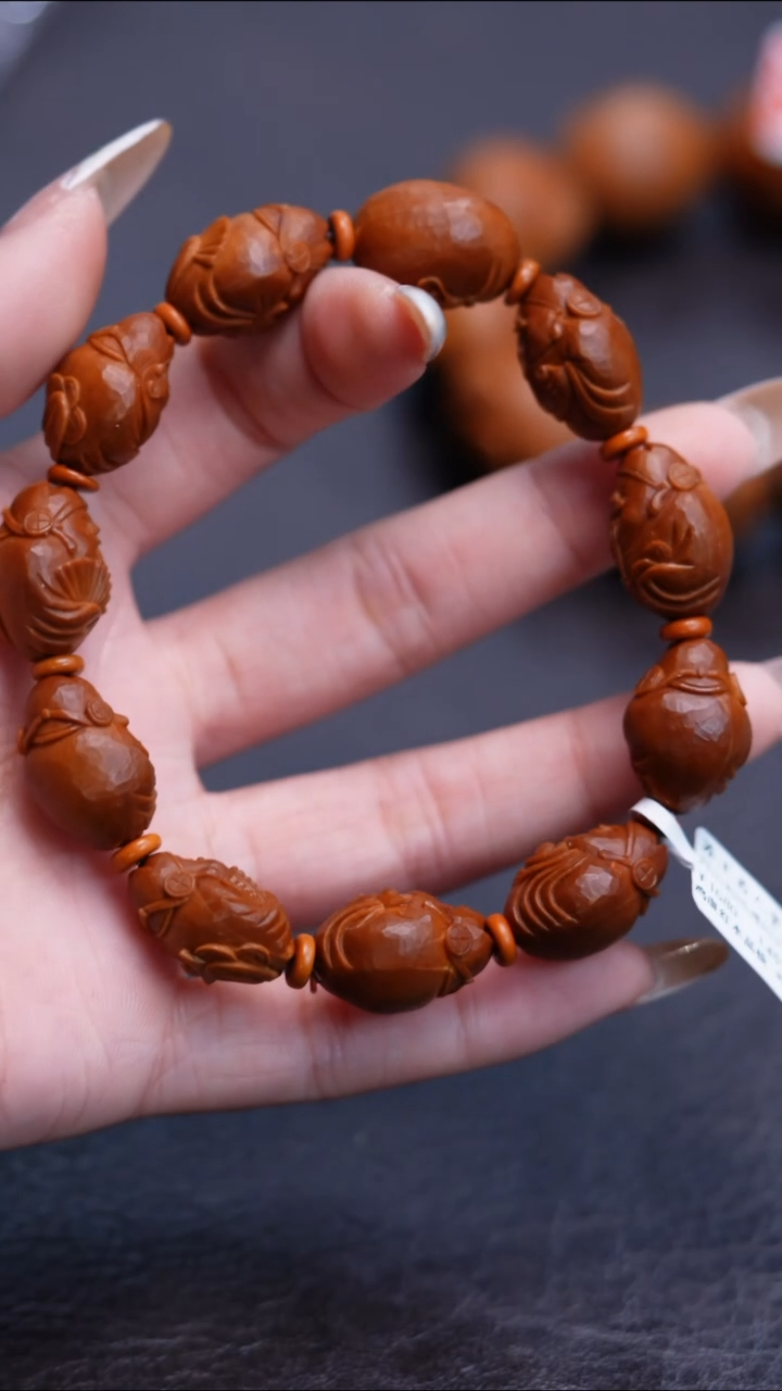 橄榄核吊坠小籽财神