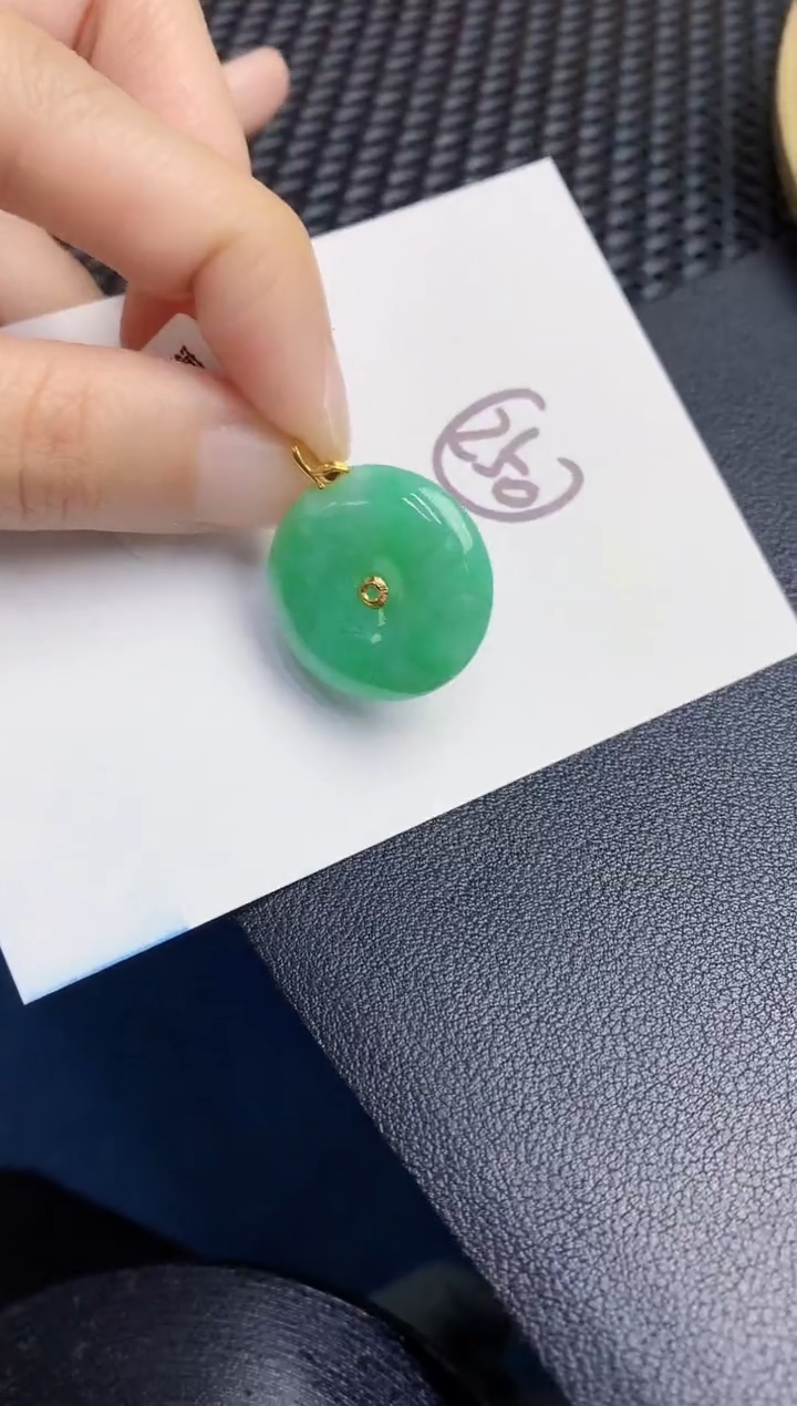 【闪购商品】翡翠颈饰18K金镶嵌000000000