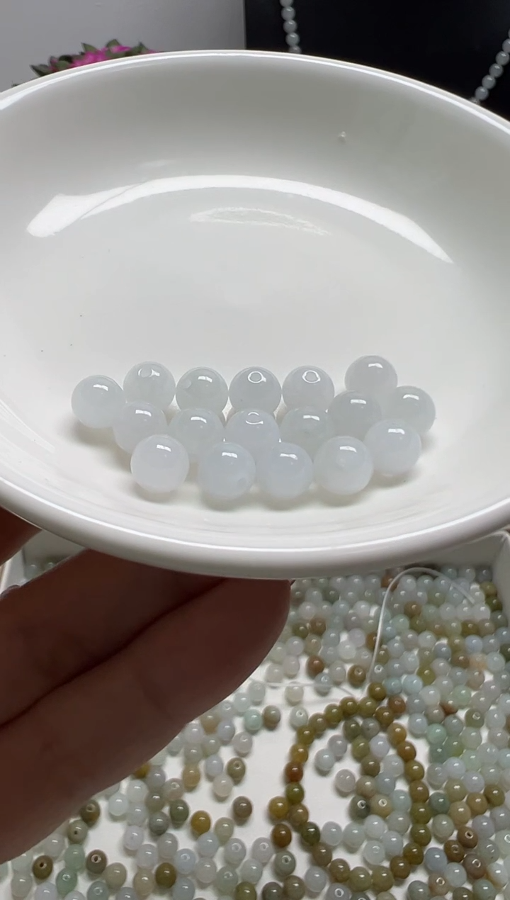 散珠翡翠羊*纯天然缅甸A货翡翠卡7，15颗