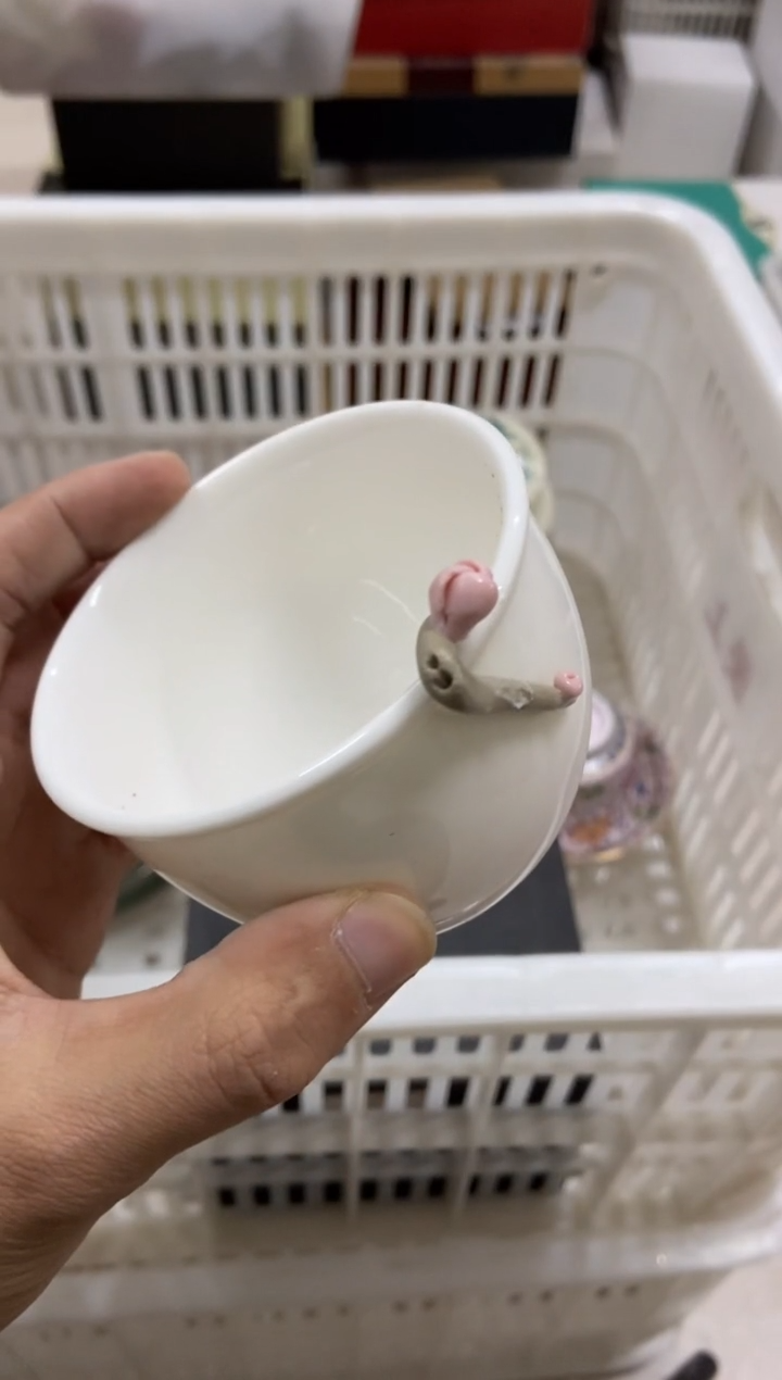 杯无运费险有瑕疵的摄影的产品有使用过的痕迹有点脏介意勿拍