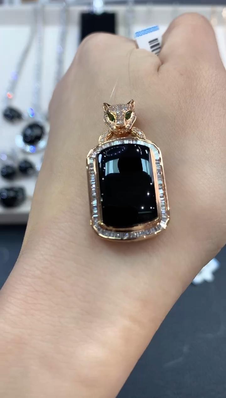 【闪购商品】翡翠吊坠(不含链)18K金镶嵌w106不退换