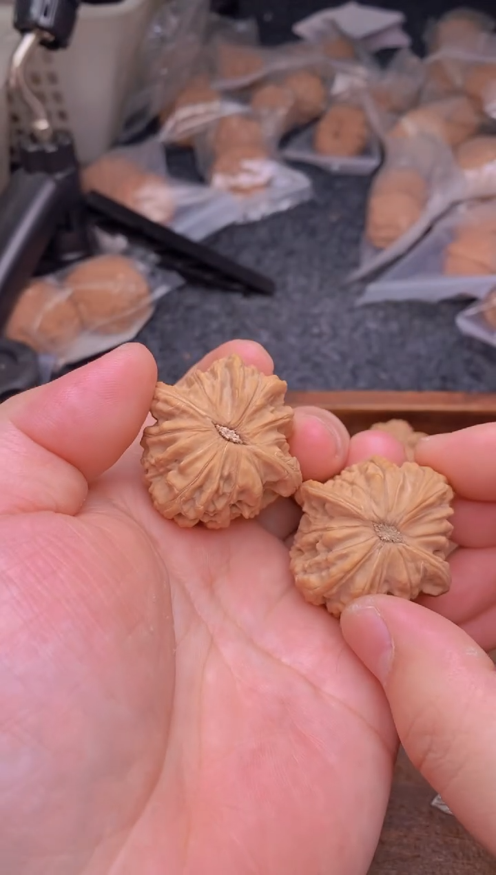 【闪购商品】文玩核桃把件G238号41尺磨盘