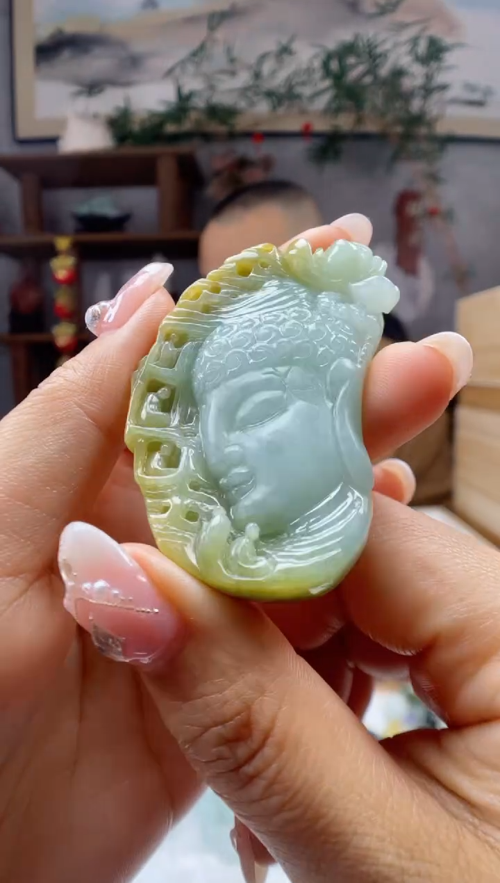 【闪购商品】定制翡翠未镶嵌佛观天下