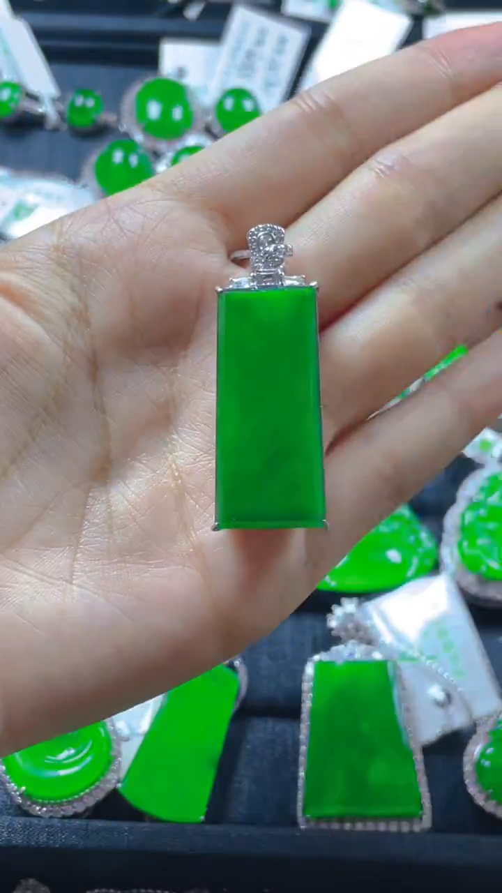 颈饰银S925镶嵌翡翠兴****工11