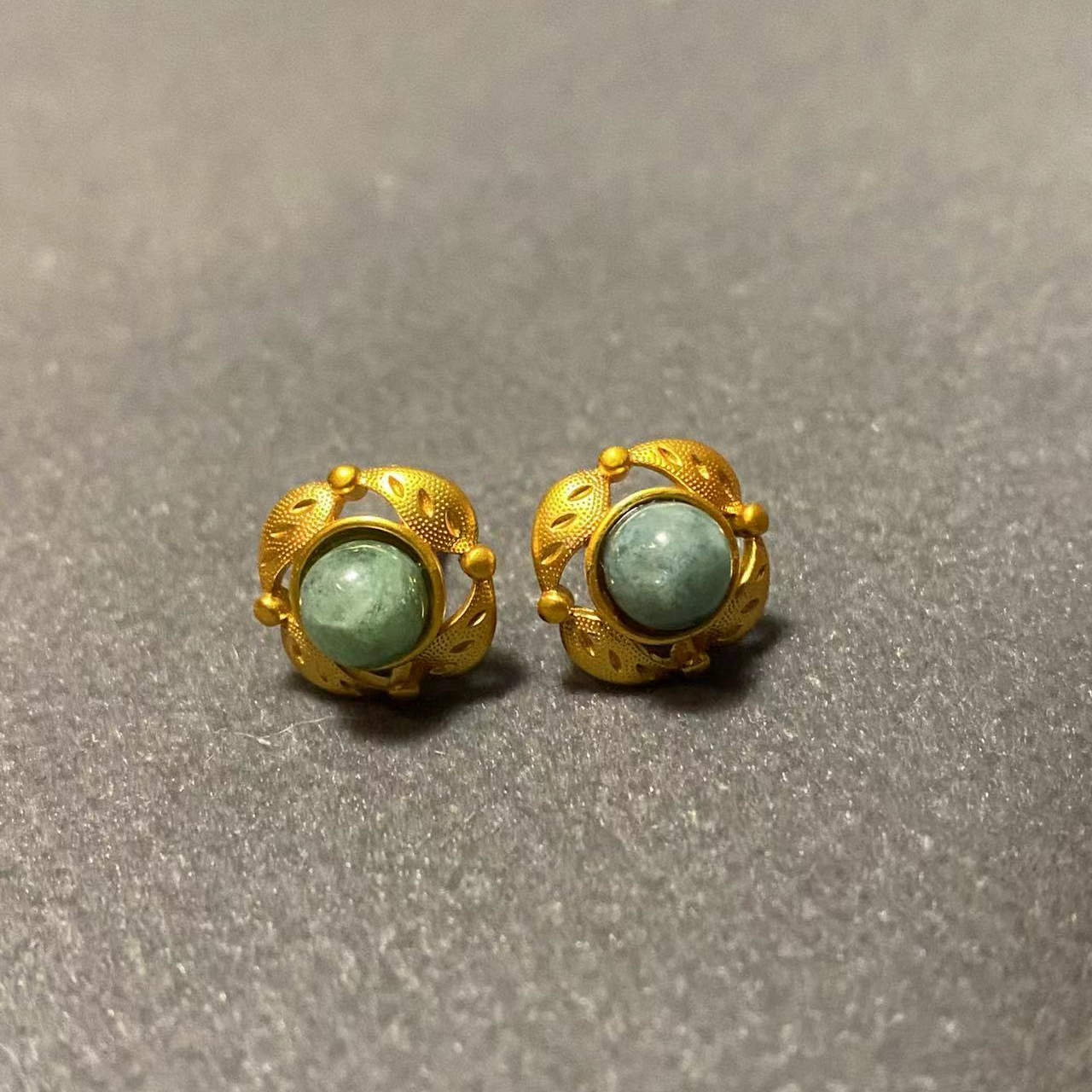 纯铜耳饰 气质H361铜镀金耳钉话形淡绿色时尚百搭简约精致精美