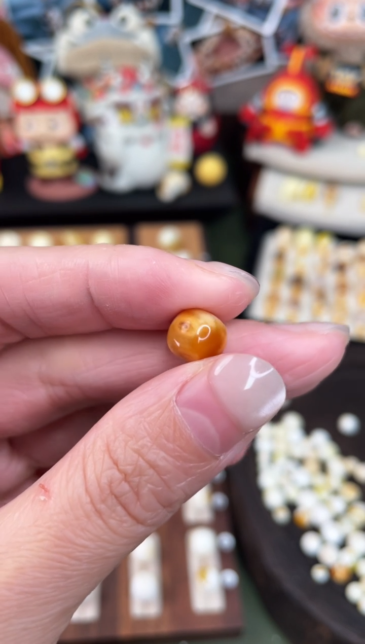 裸石琥珀未镶嵌蜜蜡