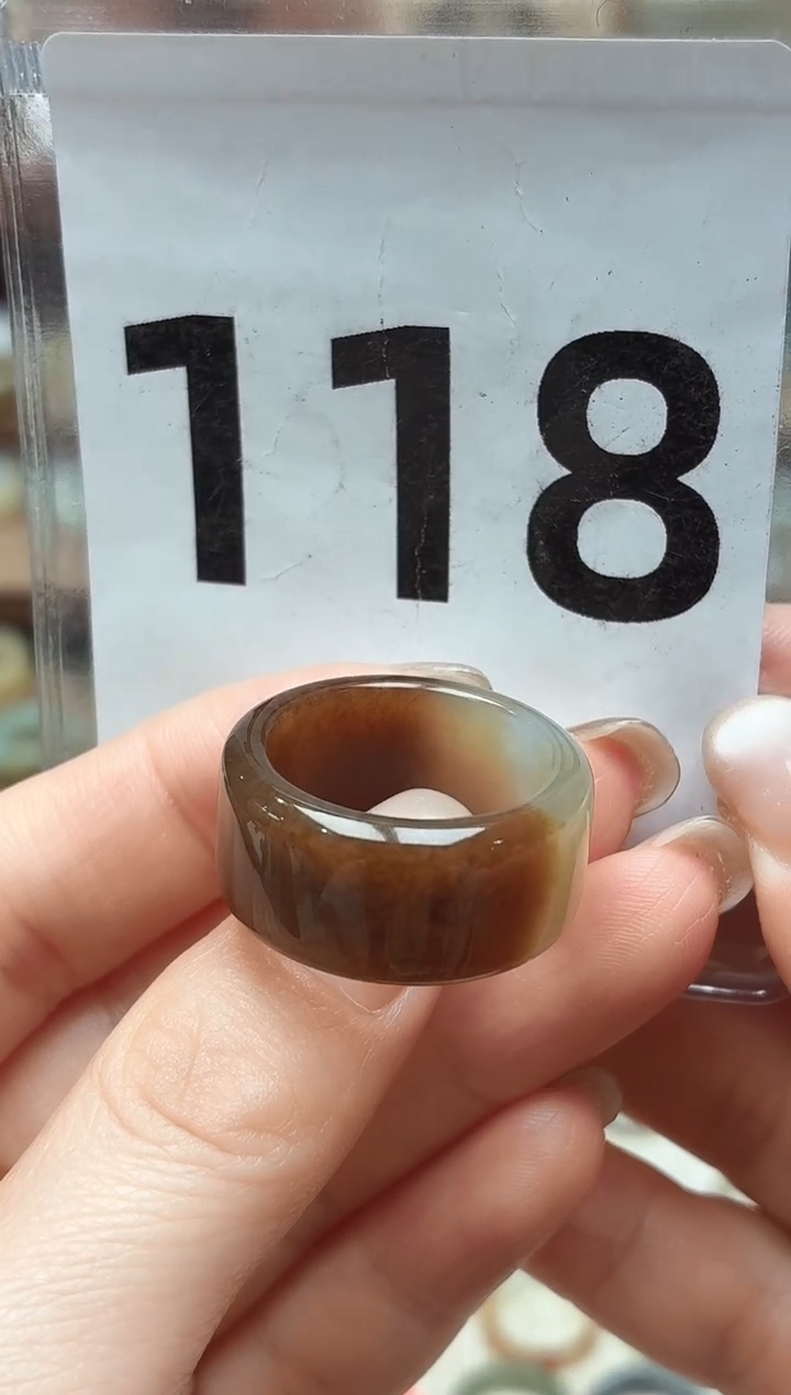 未镶嵌戒指和田玉14号