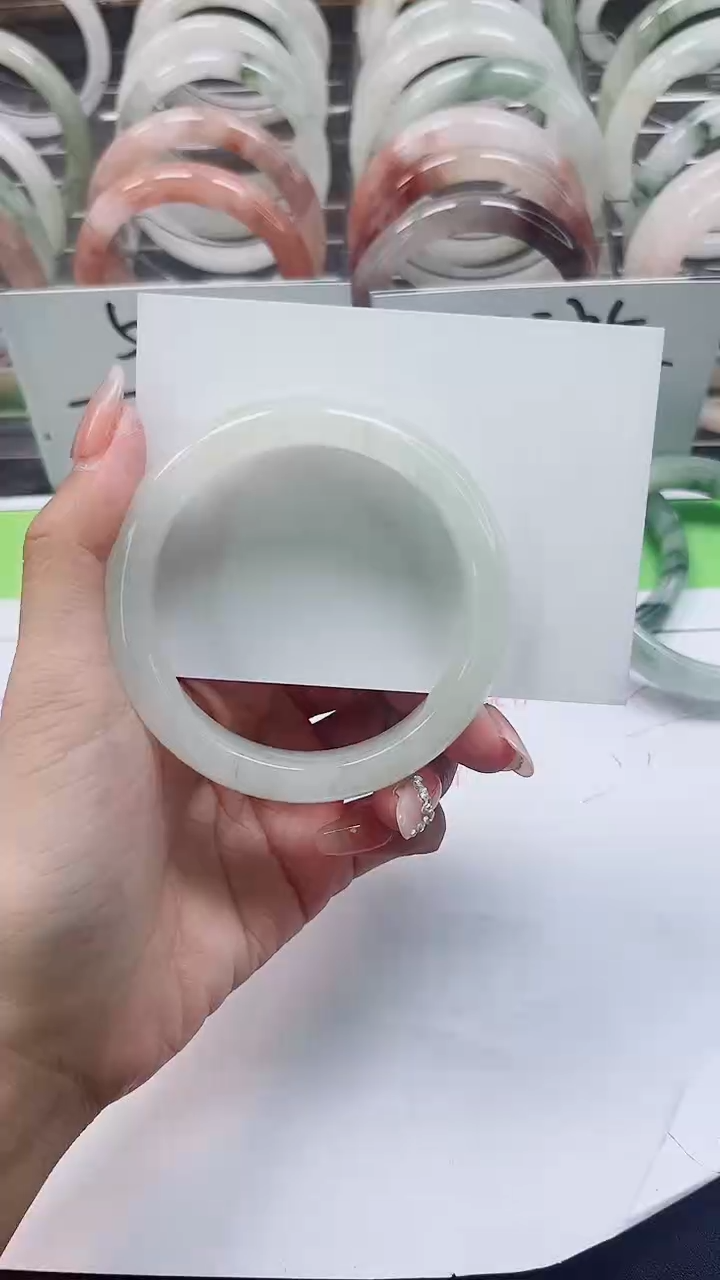 【闪购商品】石英质玉手镯未镶嵌A156-55/56