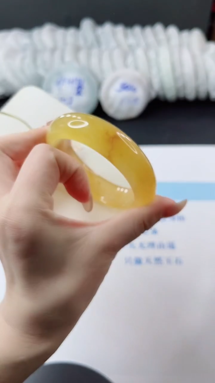 未镶嵌手镯石英质玉多样性发货L86