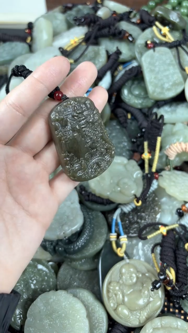 【闪购商品】和田玉颈饰未镶嵌1