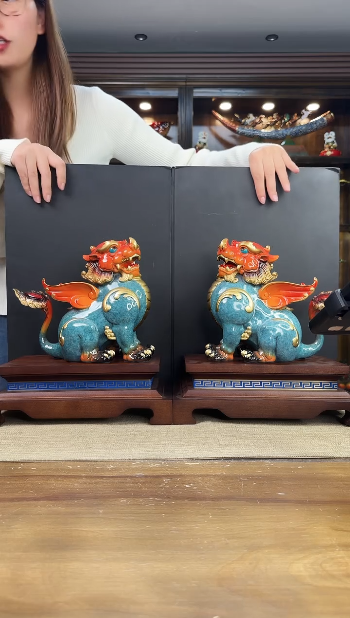 黄铜T*M四海纳财黄铜貔貅一对