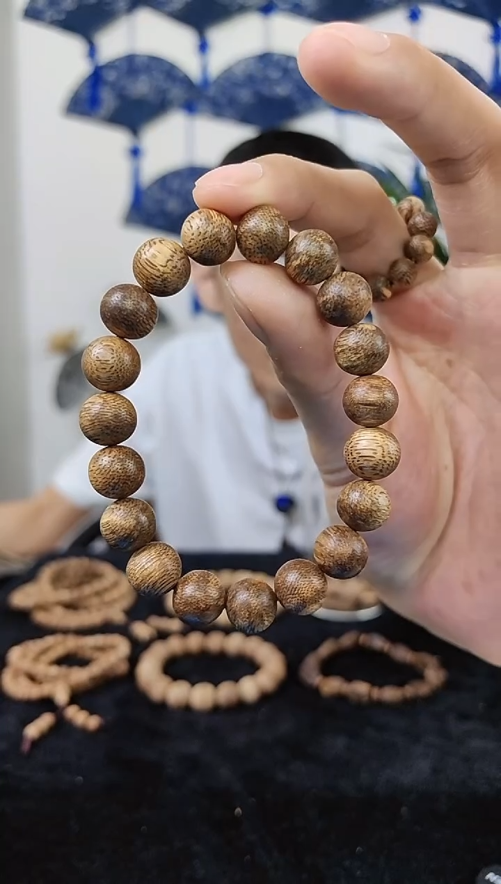 【闪购商品】沉香手串海南黑油格重新1.0圆珠单圈