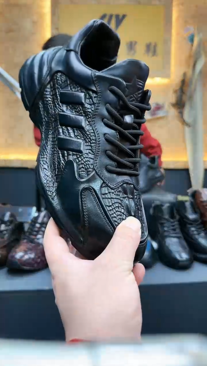 磨砂皮（牛皮）43码黑色7618