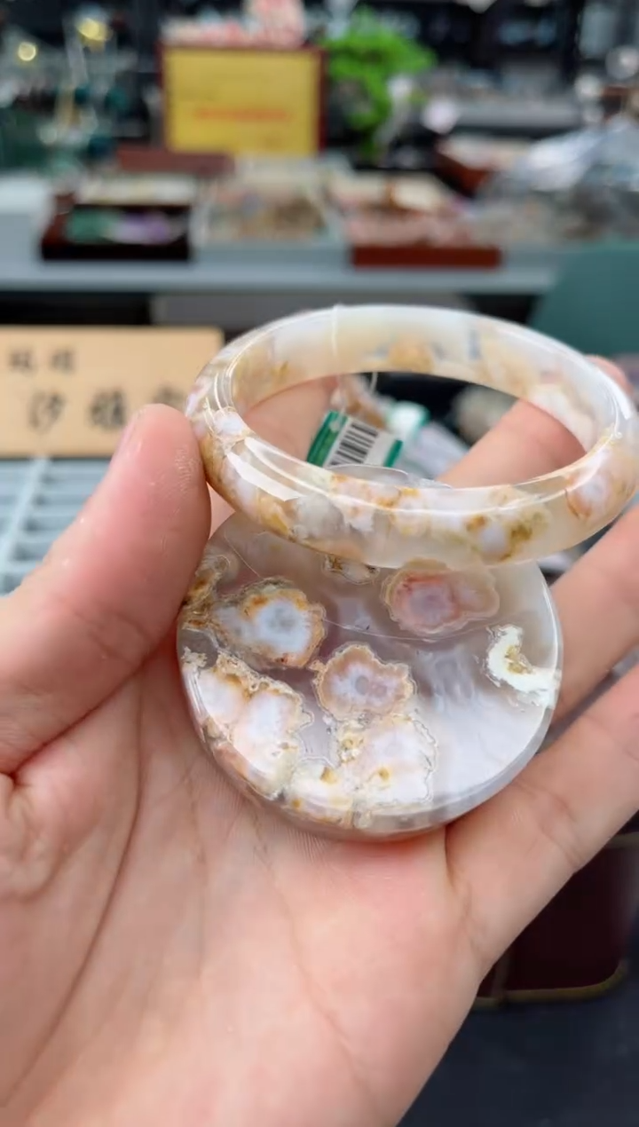 【闪购商品】石英质玉手镯未镶嵌56圈口（赠品镯心）6508061