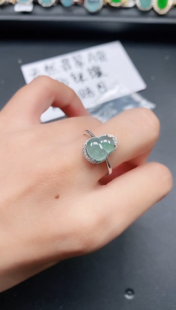 翡翠戒指银S925镶嵌111