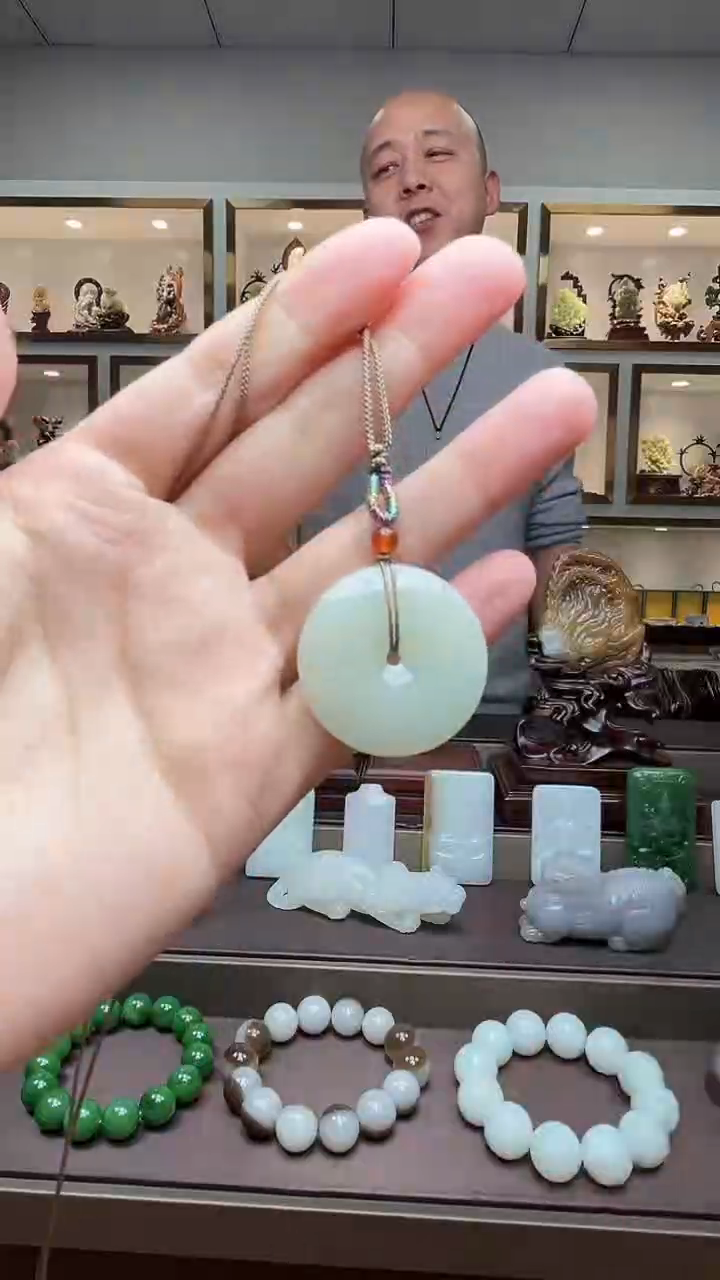 【闪购商品】和田玉颈饰未镶嵌1