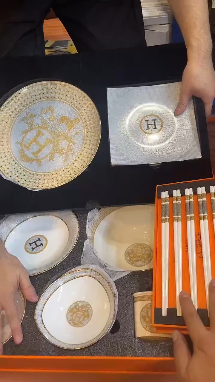 杯鸿辉家品牌瓷器，京东包邮！