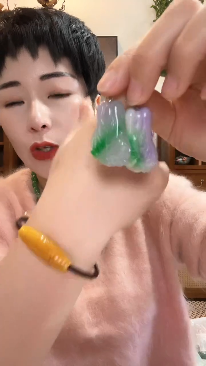 吊坠(赠链)未镶嵌翡翠990