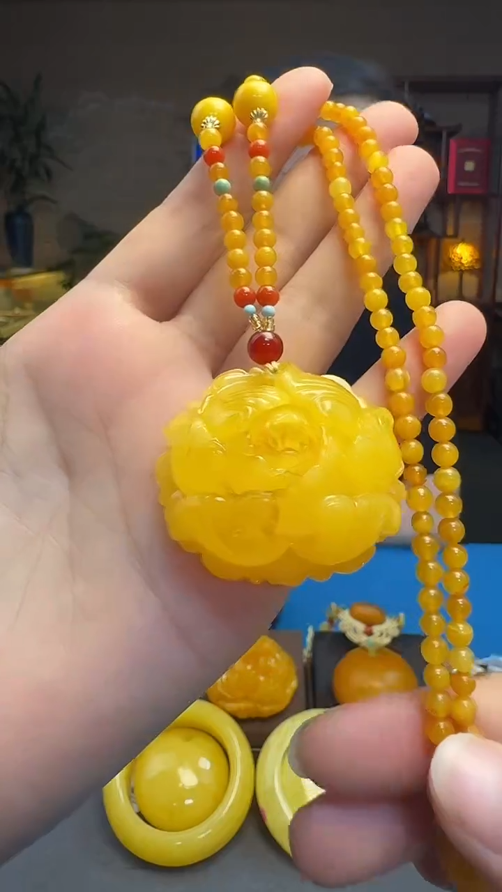 琥珀吊坠(赠链)未镶嵌天然保真蜜蜡牡丹花套装