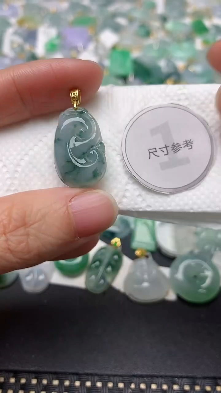 颈饰未镶嵌翡翠天然缅甸A货翡翠