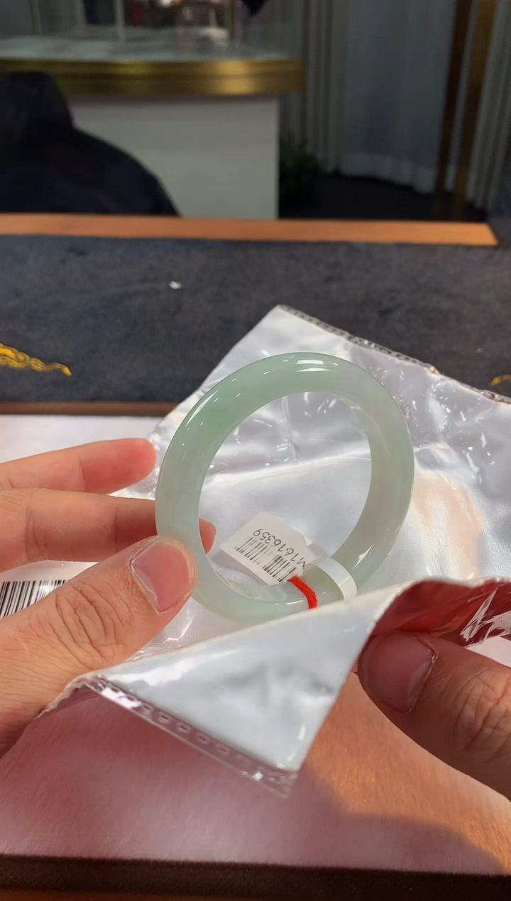 未镶嵌定制翡翠5073毛货不退不换 57-58圈