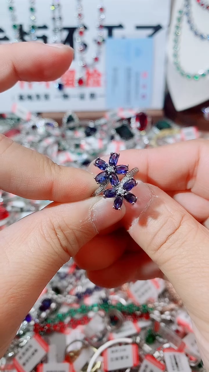 戒指蓝宝石未镶嵌蓝宝石戒指