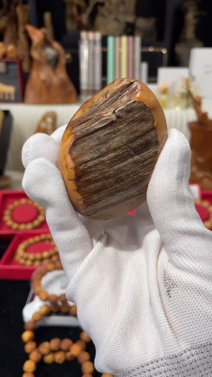 崖柏福利-手把件太行崖柏陈化料