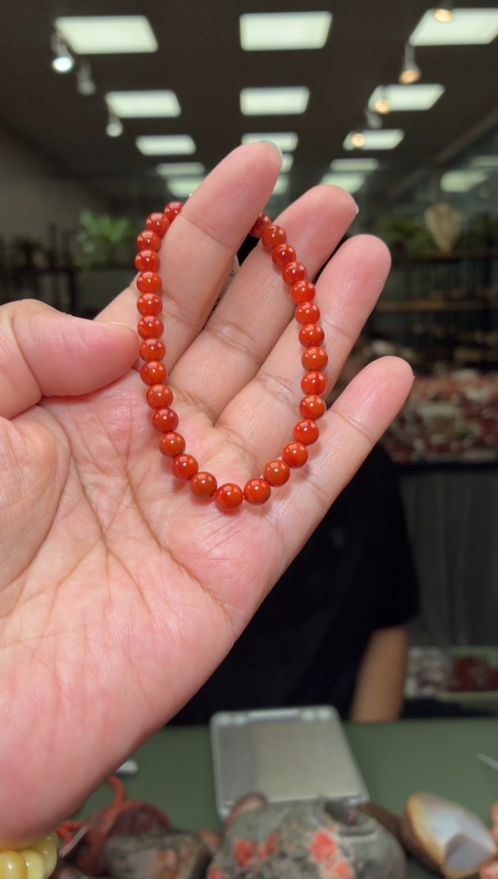 未镶嵌手串南红玛瑙单圈手串一条约5mm+多样性发货
