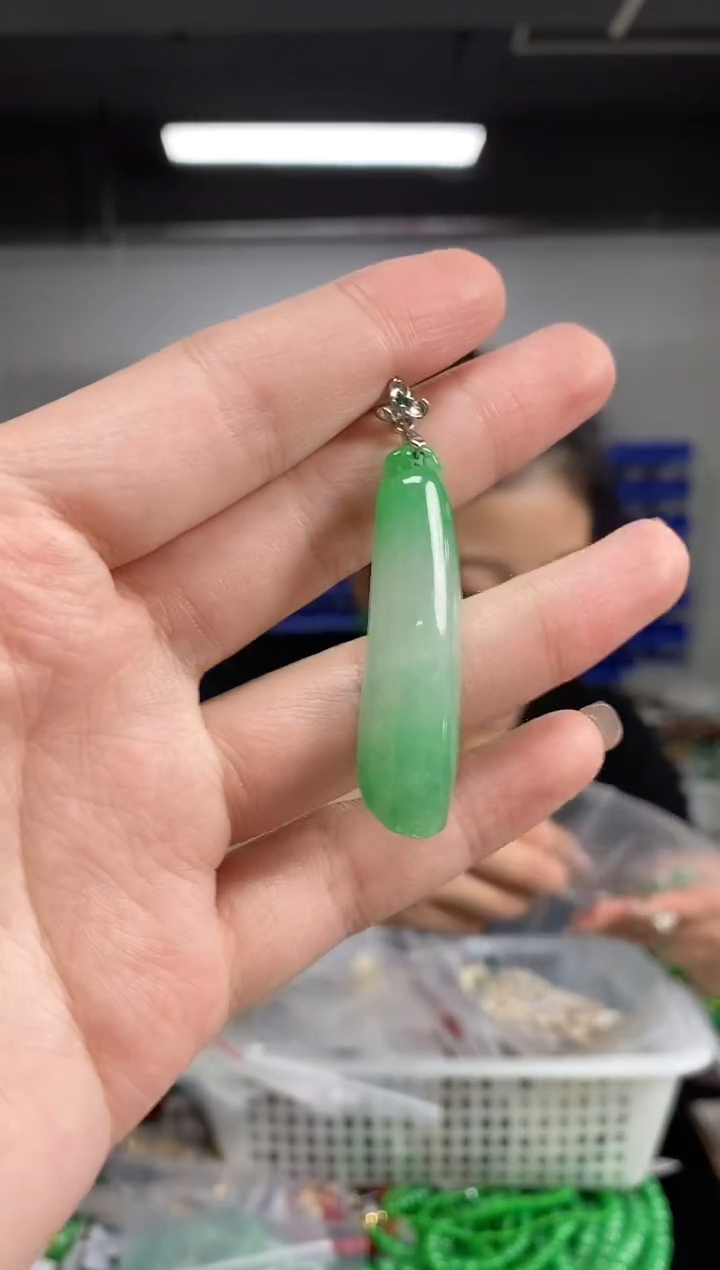 颈饰未镶嵌翡翠闪购链接   多样性发其一颜色微差