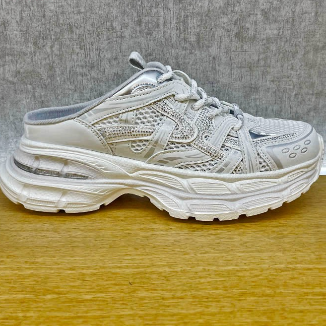 新款厚底真皮休闲包头托51556