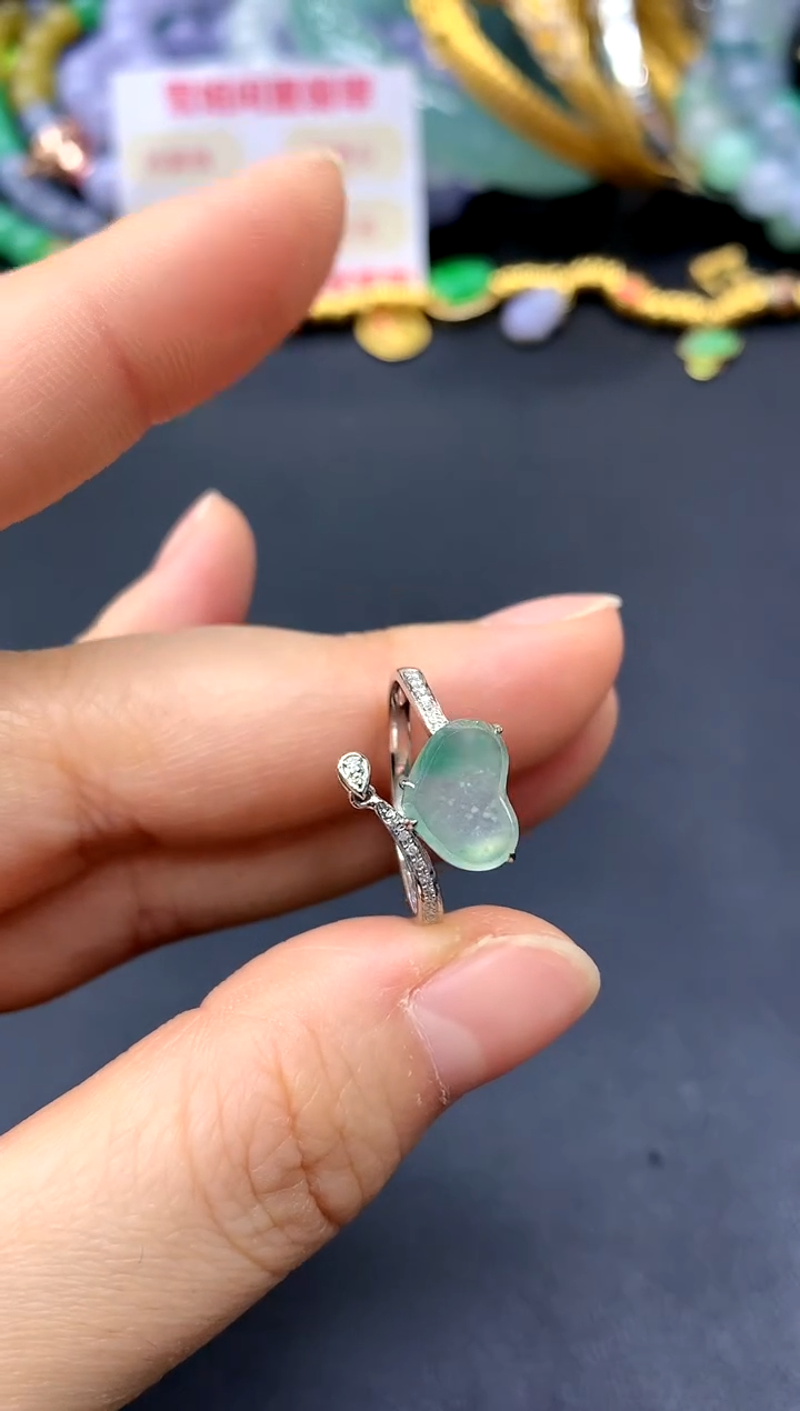 18K金镶嵌戒指翡翠252-中国好珍宝