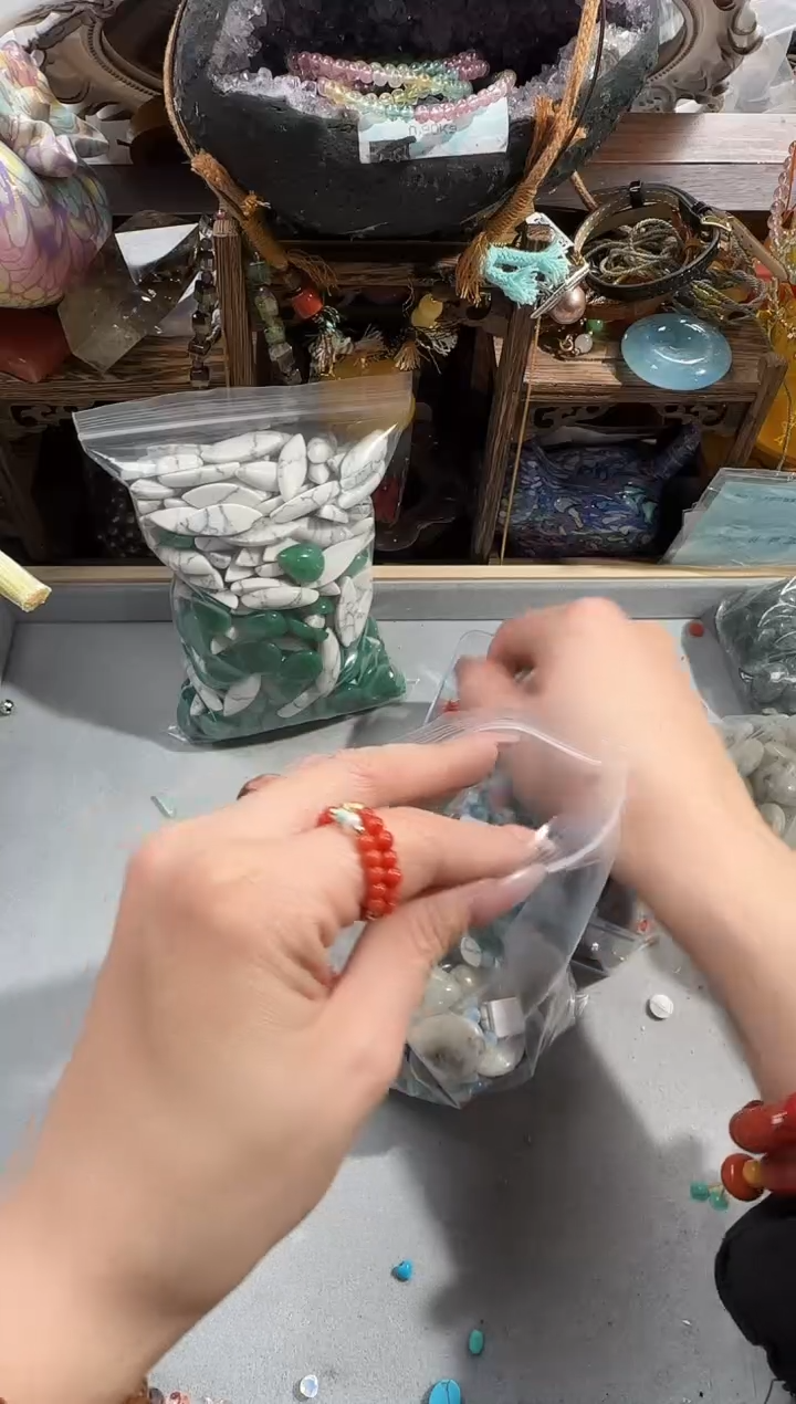 未镶嵌石英质玉珠宝半成品颜****Y89749874