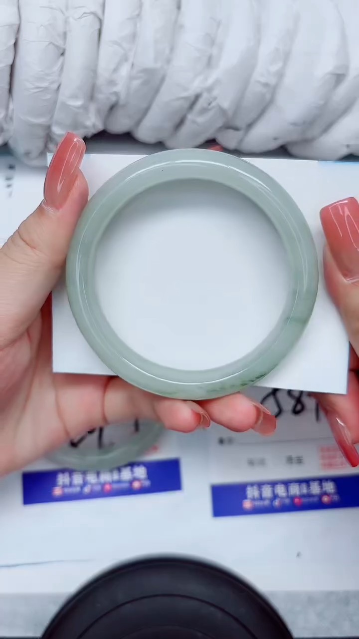 石英质玉手镯未镶嵌216-58