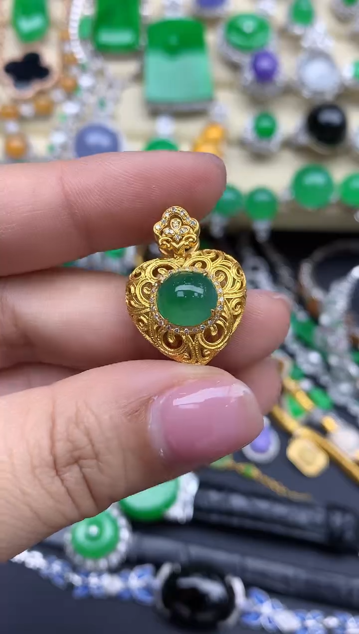 【闪购商品】翡翠颈饰18K金镶嵌679-中国好珍宝