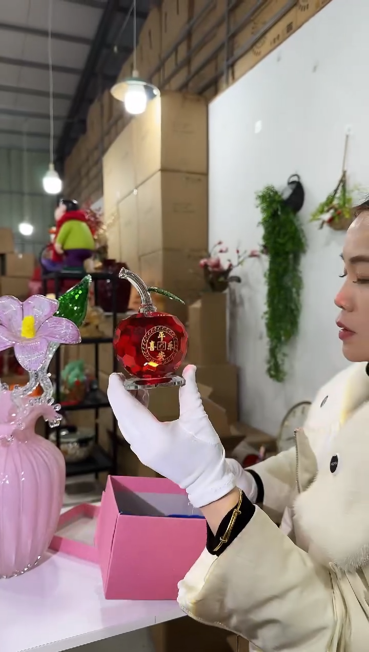 【闪购商品】无铅玻璃悠悠V-花器-早89