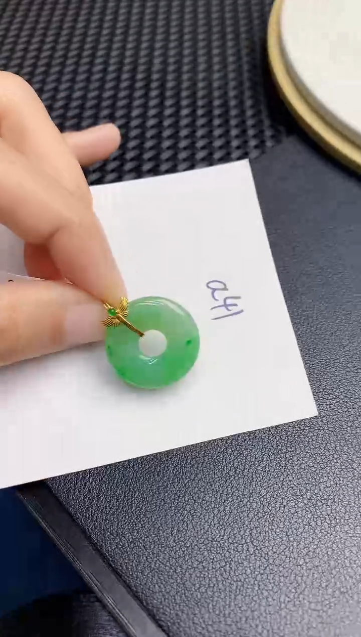 【闪购商品】翡翠颈饰18K金镶嵌000000000